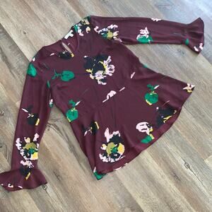 Chaus Floral Burgundy Fluted Sleeve Blouse M
